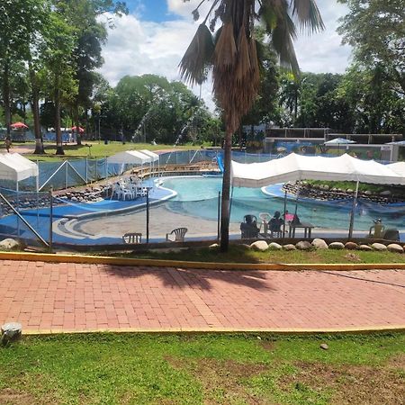 Hotel Hacienda Campestre Melgar Esterno foto
