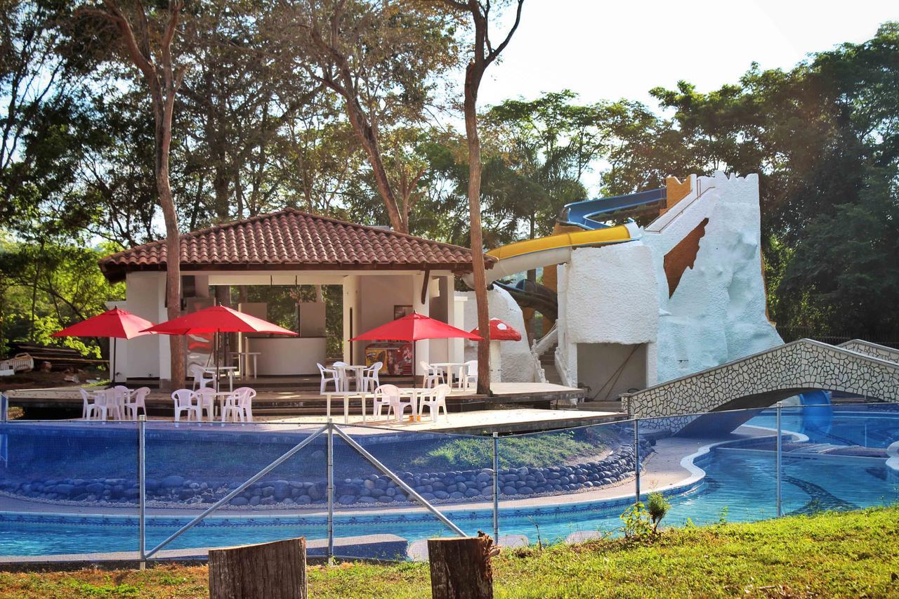 Hotel Hacienda Campestre Melgar Esterno foto